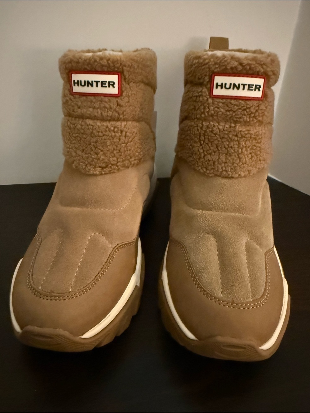 Hunter womens Tan Shearling-Lined Winter Boots NWT